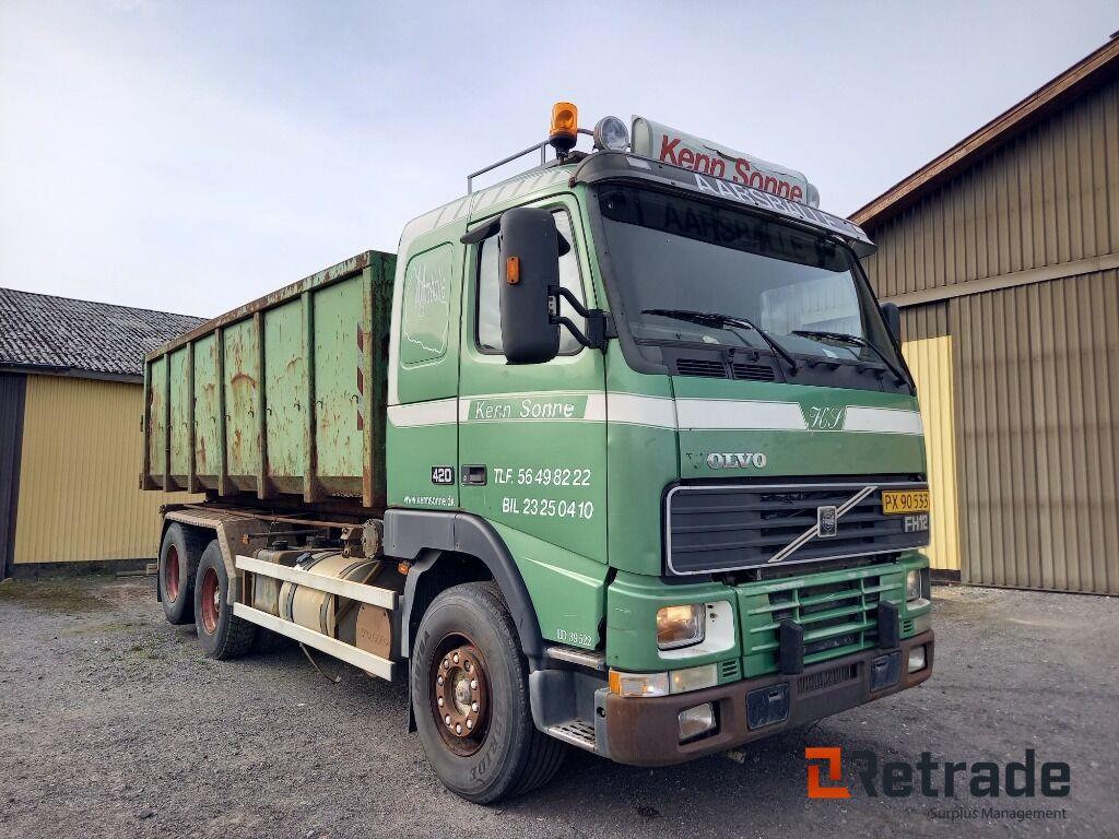 Volvo FH12,420 6x2 med container wire hejs og HMF kran. - Kipper vrachtwagen: afbeelding 2 Volvo FH12,420 6x2 med container wire hejs og HMF kran. - Kipper vrachtwagen: afbeelding 2