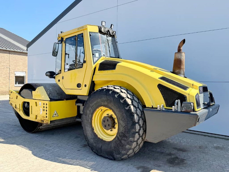 Bomag BW213DH-4 - EVIB/BVC / German Machine / Airco - Wals: afbeelding 3 Bomag BW213DH-4 - EVIB/BVC / German Machine / Airco - Wals: afbeelding 3