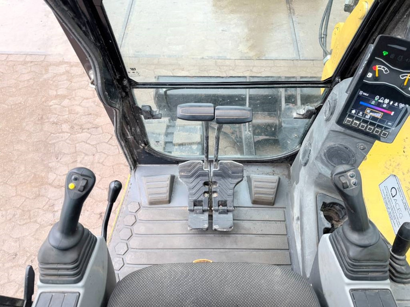 Minigraafmachine Cat 308CR 07A - Joystick Ride / Tilting Bucket: afbeelding 9 Minigraafmachine Cat 308CR 07A - Joystick Ride / Tilting Bucket: afbeelding 9