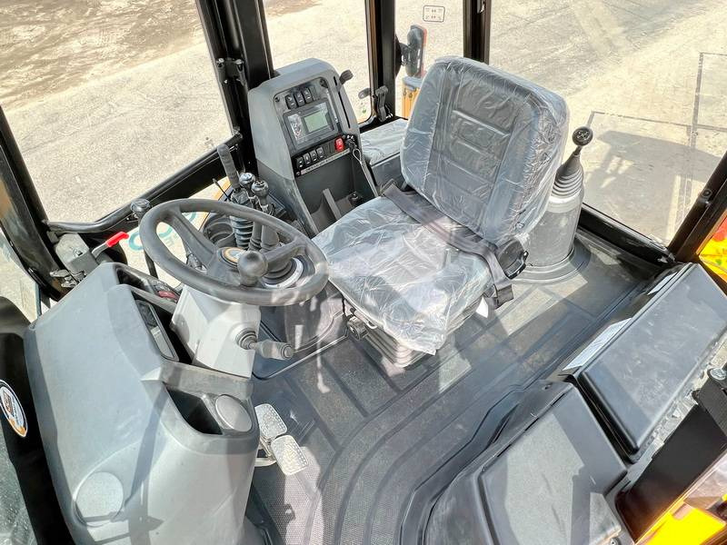 Nieuw Graaflaadmachine JCB 3DX / 3CX Plus 4WD - 4/1 Bucket / Hammer Lines: afbeelding 5