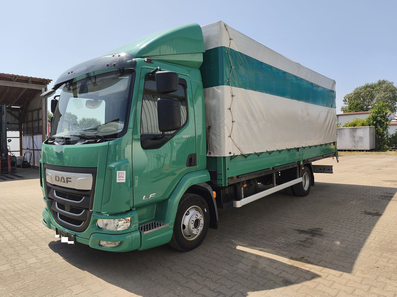 DAF LF 180 FA - Schuifzeilen vrachtwagen: afbeelding 1 DAF LF 180 FA - Schuifzeilen vrachtwagen: afbeelding 1