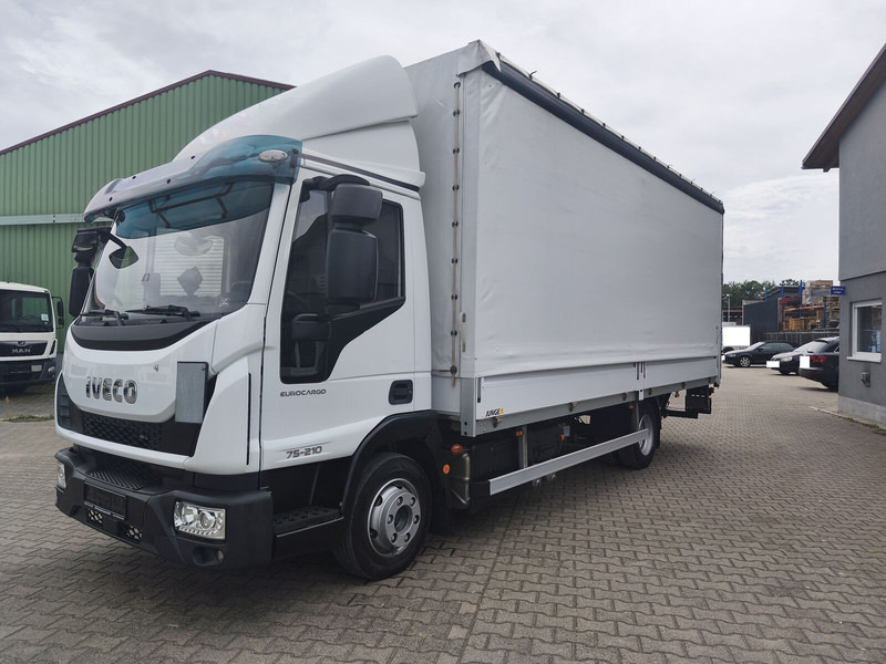 Iveco Eurocargo 75-210 - Schuifzeilen vrachtwagen: afbeelding 1 Iveco Eurocargo 75-210 - Schuifzeilen vrachtwagen: afbeelding 1