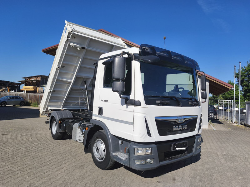 MAN TGL 8.180 Meiller Dreiseitenkipper 3-Sitzer 4x2 Euro 6 AHK (7) - Kipper vrachtwagen: afbeelding 1 MAN TGL 8.180 Meiller Dreiseitenkipper 3-Sitzer 4x2 Euro 6 AHK (7) - Kipper vrachtwagen: afbeelding 1