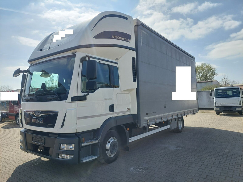 MAN TGL 8.220 - Schuifzeilen vrachtwagen: afbeelding 1 MAN TGL 8.220 - Schuifzeilen vrachtwagen: afbeelding 1