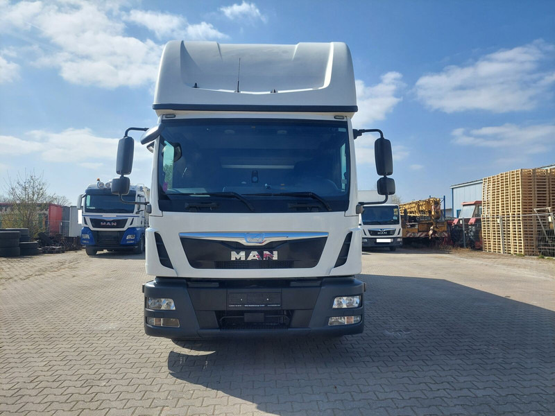MAN TGL 8.220 - Schuifzeilen vrachtwagen: afbeelding 3 MAN TGL 8.220 - Schuifzeilen vrachtwagen: afbeelding 3