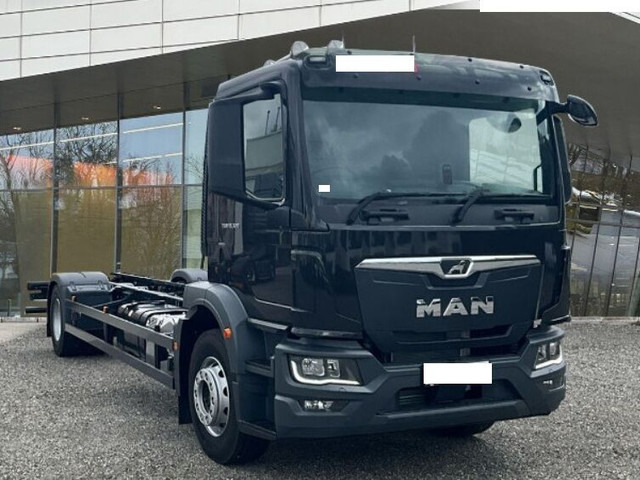 MAN TGM 18.320 4x2 BL CH Fahrgestell Euro 6 NEU Rechtslenker - Chassis vrachtwagen: afbeelding 2 MAN TGM 18.320 4x2 BL CH Fahrgestell Euro 6 NEU Rechtslenker - Chassis vrachtwagen: afbeelding 2