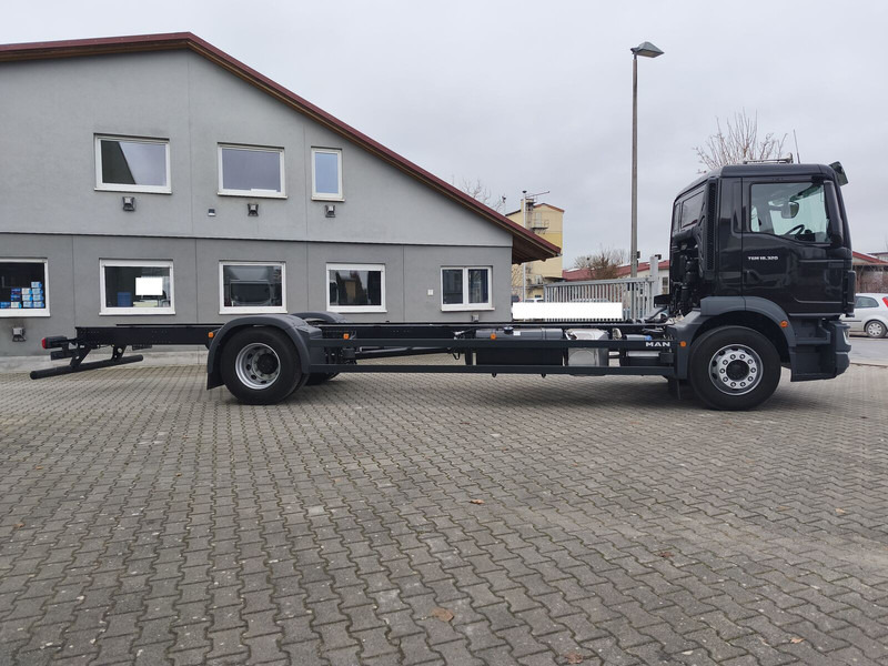 MAN TGM 18.320 4x2BL CH Fahrgestell Euro 6 Rechtslenker - Chassis vrachtwagen: afbeelding 4 MAN TGM 18.320 4x2BL CH Fahrgestell Euro 6 Rechtslenker - Chassis vrachtwagen: afbeelding 4