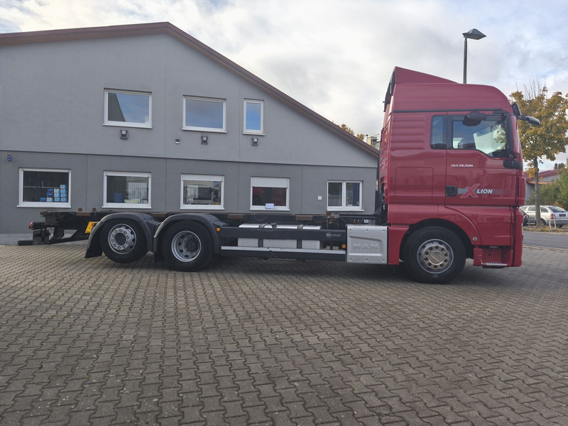 MAN TGX 26.500 BDF 6x2 Euro 6 Retarder Standard Lift+Lenk Euro 6 (29 - Chassis vrachtwagen: afbeelding 4 MAN TGX 26.500 BDF 6x2 Euro 6 Retarder Standard Lift+Lenk Euro 6 (29 - Chassis vrachtwagen: afbeelding 4