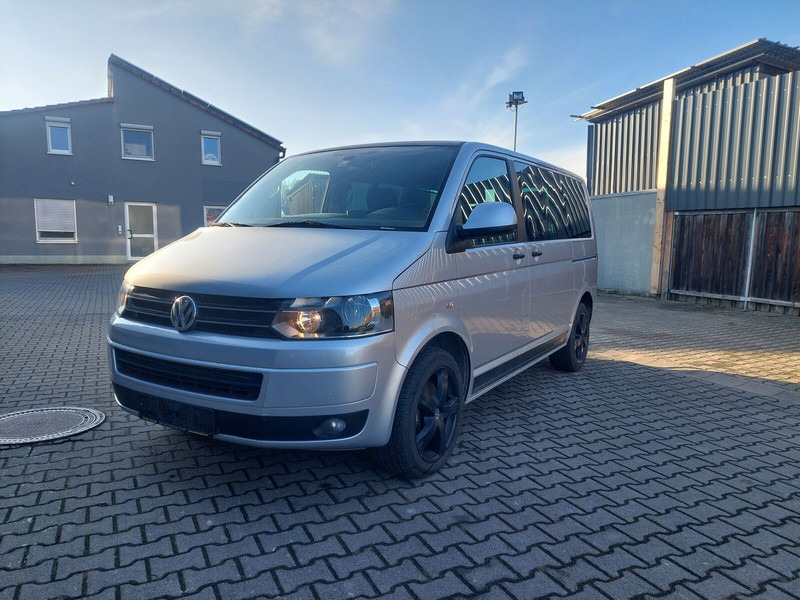 Volkswagen Transporter Multivan AHK Doppelklima Tisch Leder 7-Sitzer - Minibus, Personenvervoer: afbeelding 1 Volkswagen Transporter Multivan AHK Doppelklima Tisch Leder 7-Sitzer - Minibus, Personenvervoer: afbeelding 1