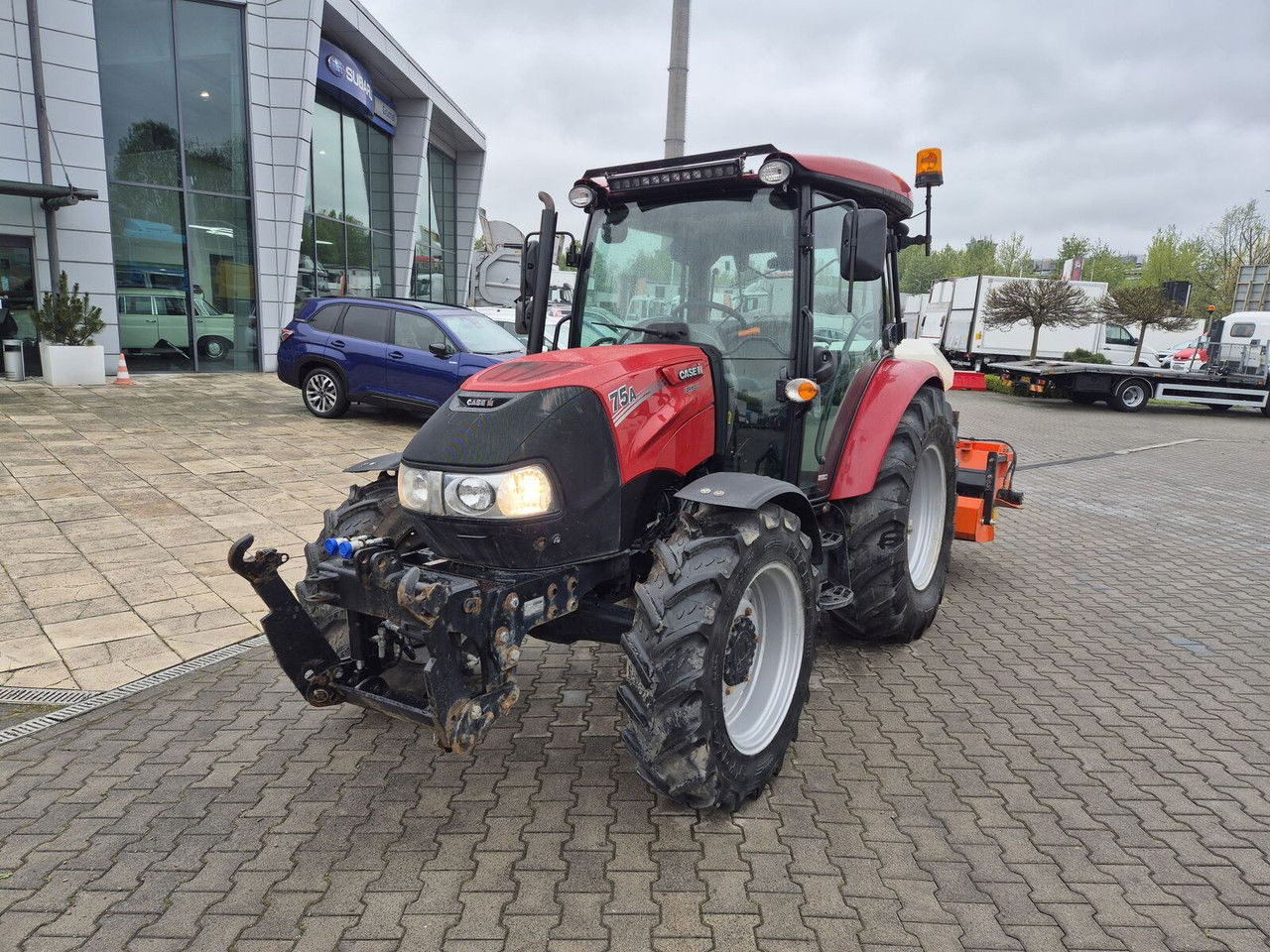 CASE IH Farmall 75 / 2022 / Only 1853 MTH / Sweeper + Plow Extra / 1 OWN - Tractor: afbeelding 4 CASE IH Farmall 75 / 2022 / Only 1853 MTH / Sweeper + Plow Extra / 1 OWN - Tractor: afbeelding 4