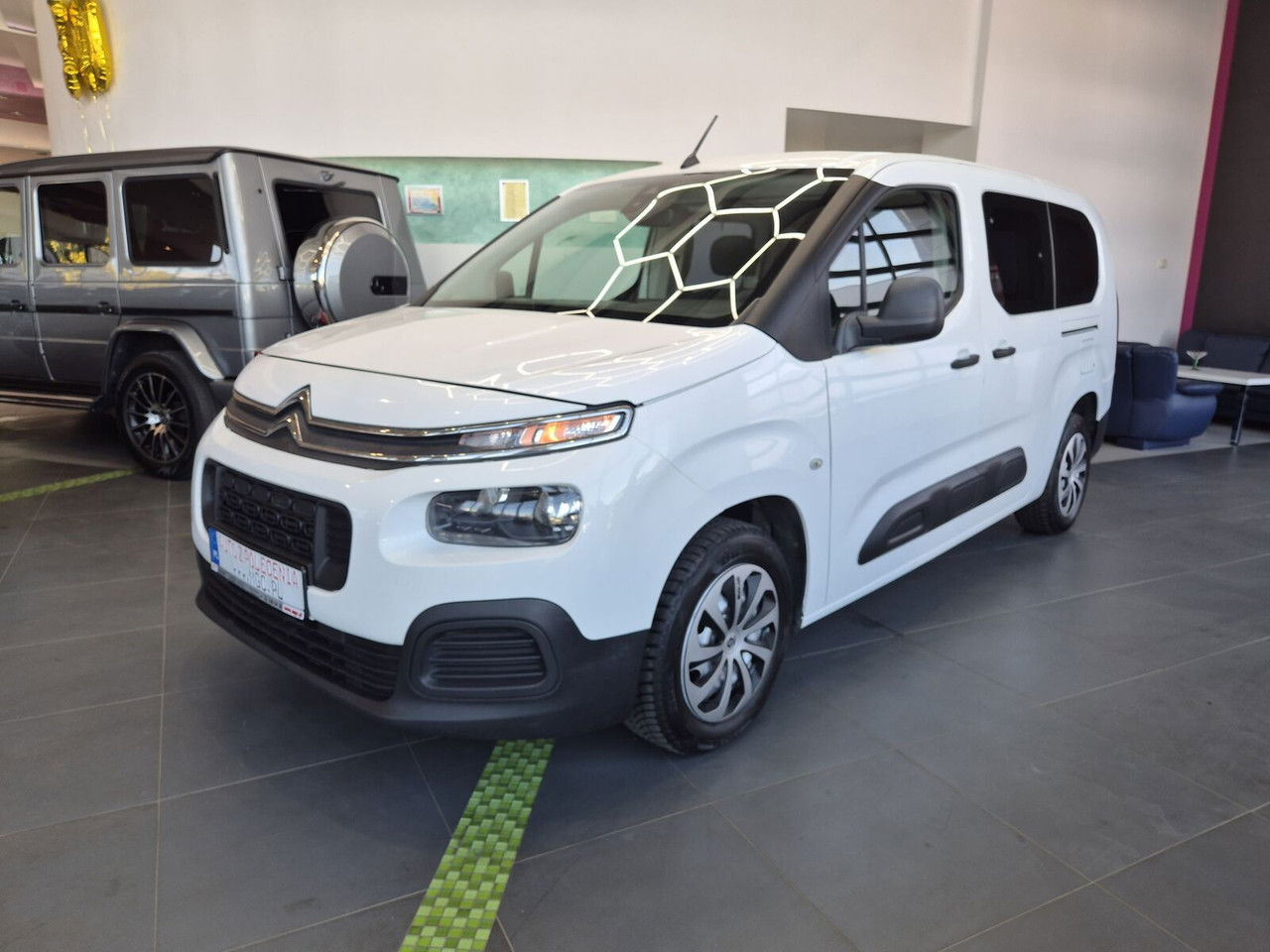 Citroën Berlingo 1.2 / 1 Owner / Serviced - Gesloten bestelwagen: afbeelding 2 Citroën Berlingo 1.2 / 1 Owner / Serviced - Gesloten bestelwagen: afbeelding 2