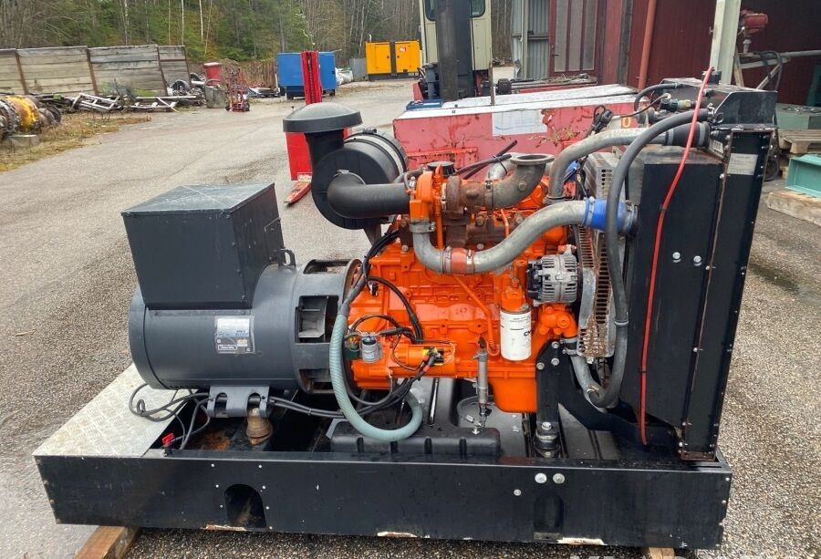 Diversen ECP34 2S4 - Iveco Engine,126kVA,New oils, filters, Mecc Alte ECP34 2S4 Diversen ECP34 2S4 - Iveco Engine,126kVA,New oils, filters, Mecc Alte ECP34 2S4 - Iveco Engine,126kVA,New oils, filters, Like New - Industrie generator: afbeelding 3 Diversen ECP34 2S4 - Iveco Engine,126kVA,New oils, filters, Mecc Alte ECP34 2S4 Diversen ECP34 2S4 - Iveco Engine,126kVA,New oils, filters, Mecc Alte ECP34 2S4 - Iveco Engine,126kVA,New oils, filters, Like New - Industrie generator: afbeelding 3
