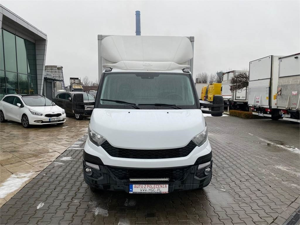 Iveco Daily 35S14 / 2X WEBASTO / NEW SERVICE / BAR LIFT - Koelwagen vrachtwagen: afbeelding 3 Iveco Daily 35S14 / 2X WEBASTO / NEW SERVICE / BAR LIFT - Koelwagen vrachtwagen: afbeelding 3