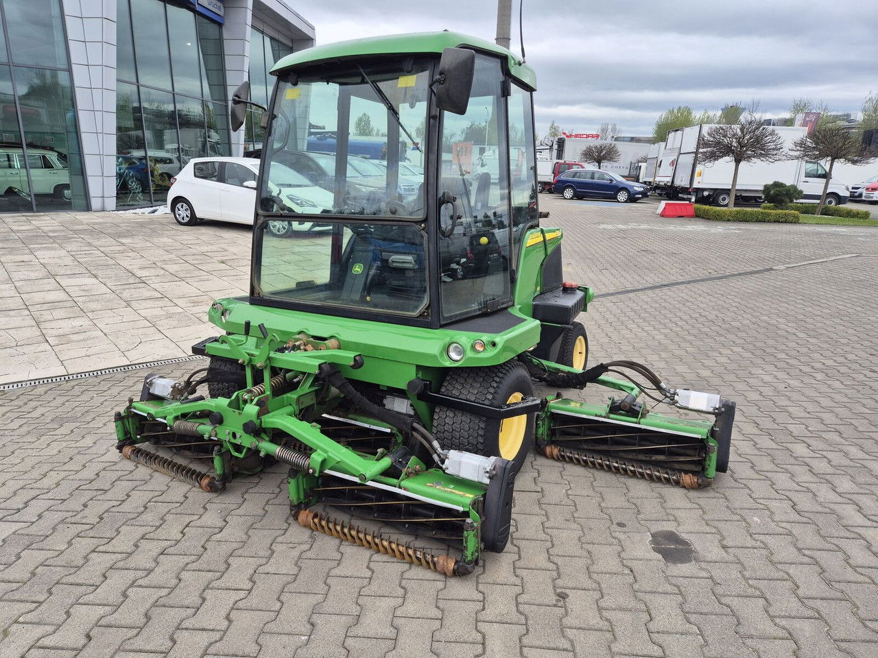 John Deere 1905 4WD / 2010 / Serviced / Cabin - Gazonmaaier: afbeelding 2 John Deere 1905 4WD / 2010 / Serviced / Cabin - Gazonmaaier: afbeelding 2