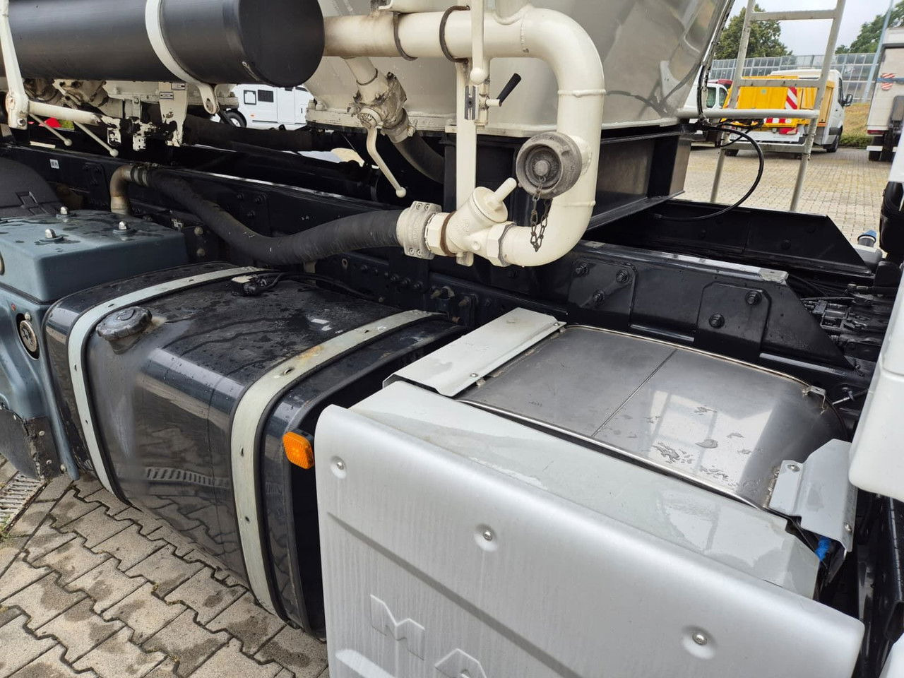 Tankwagen MAN TGS 26.480 Spritzer SILO: afbeelding 26 Tankwagen MAN TGS 26.480 Spritzer SILO: afbeelding 26