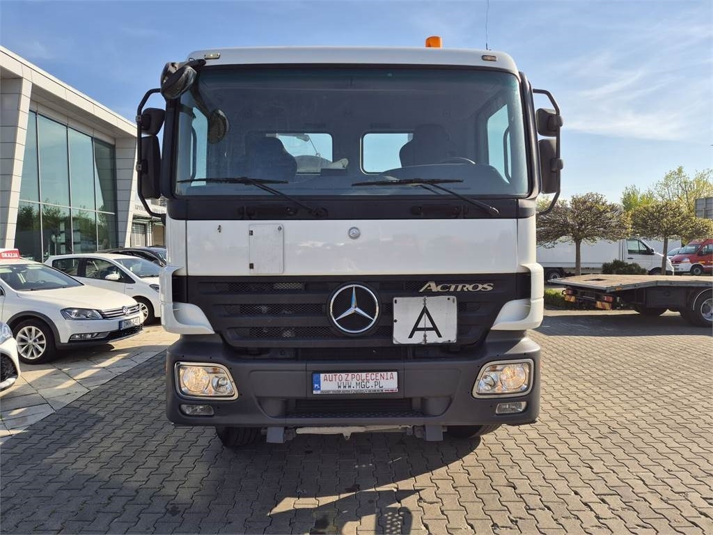 Mercedes-Benz Actros 1832 / FORNAL 180 / 1 OWNER / SERVICED! - Portaalarmsysteem vrachtwagen: afbeelding 4 Mercedes-Benz Actros 1832 / FORNAL 180 / 1 OWNER / SERVICED! - Portaalarmsysteem vrachtwagen: afbeelding 4