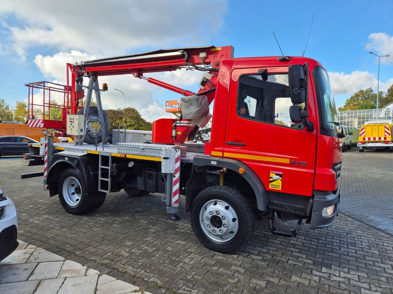 Mercedes-Benz Atego 918 4x4 / 16 M Lift / Serviced - Vrachtwagen hoogwerker: afbeelding 1 Mercedes-Benz Atego 918 4x4 / 16 M Lift / Serviced - Vrachtwagen hoogwerker: afbeelding 1