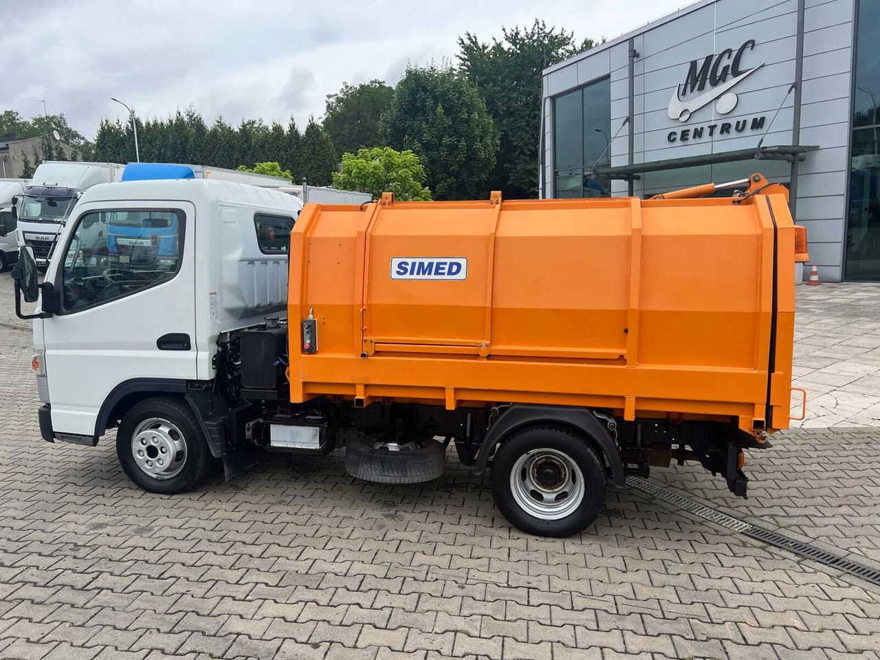Vuilniswagen Mitsubishi Canter Fuso 3S13 AMT / Presscontainer / LOW KM / Super Condition: afbeelding 7