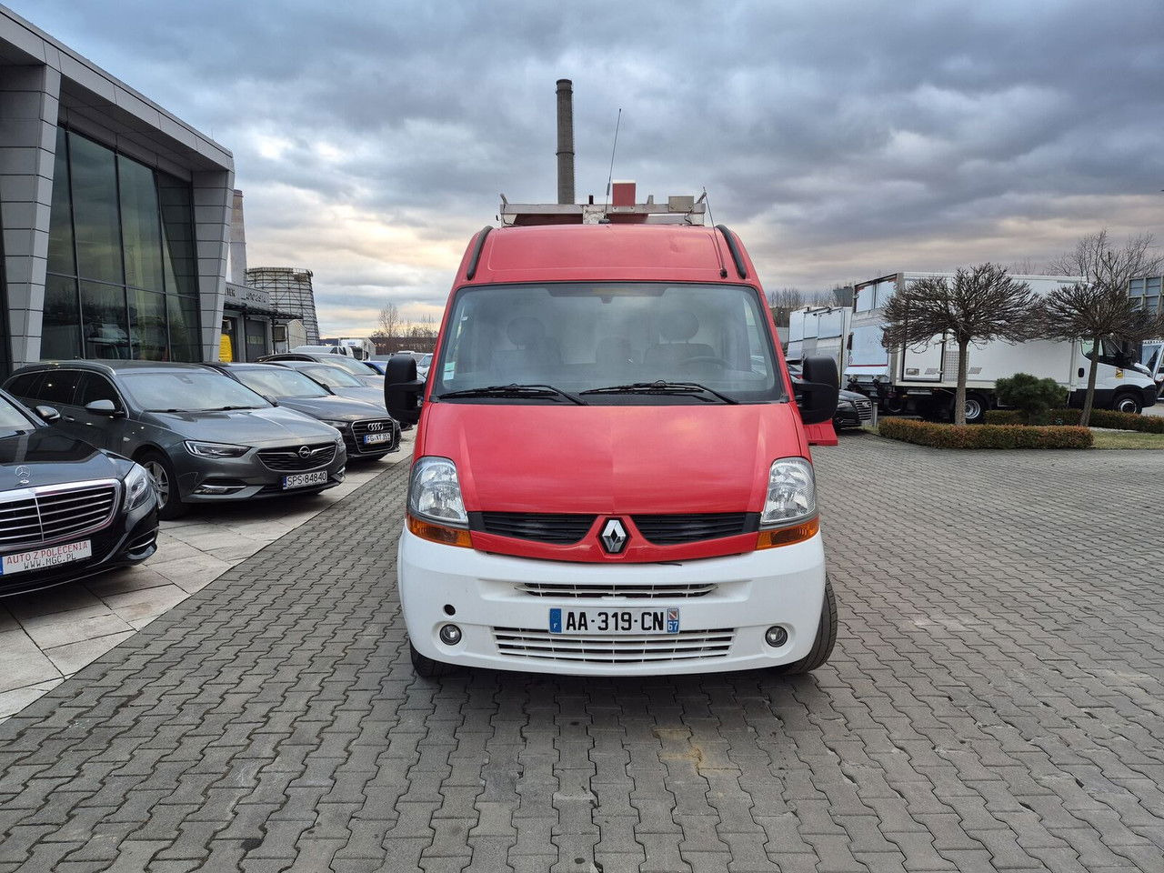 Renault Master 2.5 DCi / Only 25TKM / Like NEW / WE Have 3 THE Same Renault Master 2.5 DCi / Only 25TKM / Like NEW / WE Have 3 THE Same - Brandweerwagen: afbeelding 4 Renault Master 2.5 DCi / Only 25TKM / Like NEW / WE Have 3 THE Same Renault Master 2.5 DCi / Only 25TKM / Like NEW / WE Have 3 THE Same - Brandweerwagen: afbeelding 4