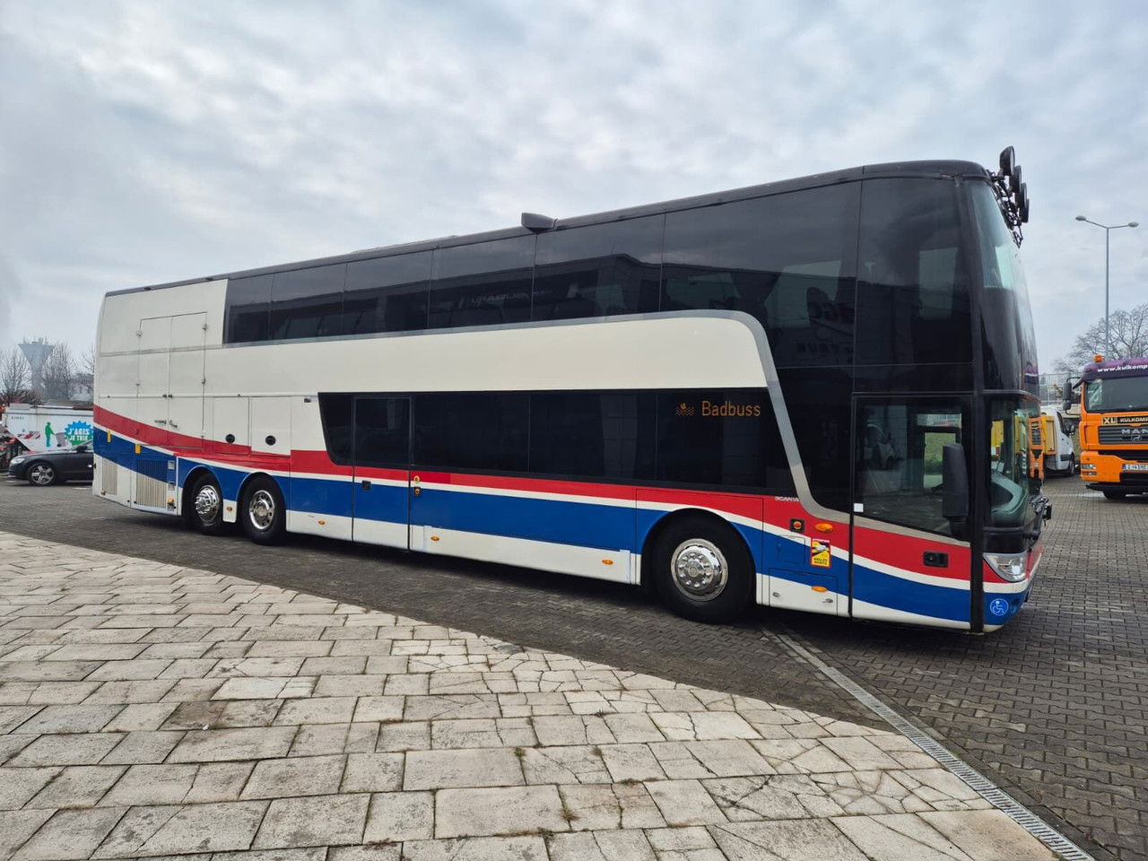 Scania K450 , Astromega. The cheapest in all of Europe. V an Holl body, - Dubbeldeksbus: afbeelding 1 Scania K450 , Astromega. The cheapest in all of Europe. V an Holl body, - Dubbeldeksbus: afbeelding 1