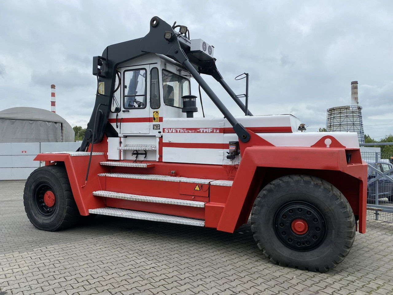 Svetruck TMF 12/9 HB / 1 Owner / Elme Spreader / Wood LOG A RM - Reach stacker: afbeelding 2 Svetruck TMF 12/9 HB / 1 Owner / Elme Spreader / Wood LOG A RM - Reach stacker: afbeelding 2