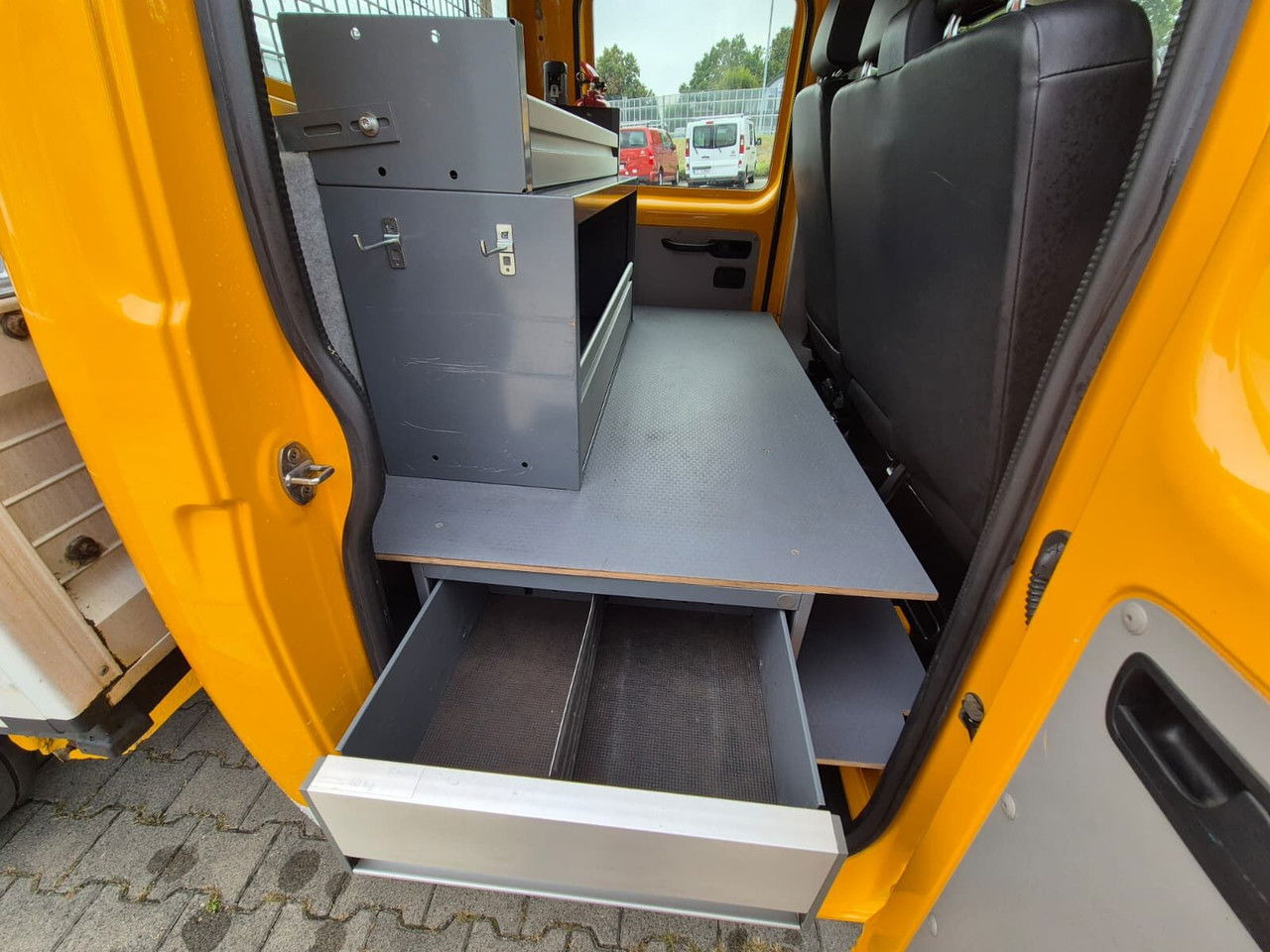 Leasing  Volkswagen Transporter T6 / 4X4 / Long / Doka / NEW Service Volkswagen Transporter T6 / 4X4 / Long / Doka / NEW Service: afbeelding 30