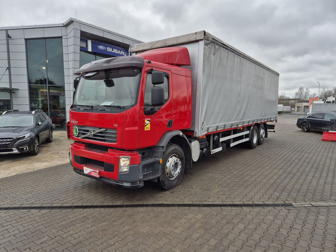 Volvo FE 320 62R / Serviced / 22 EP / Euro 4 - Schuifzeilen vrachtwagen: afbeelding 1 Volvo FE 320 62R / Serviced / 22 EP / Euro 4 - Schuifzeilen vrachtwagen: afbeelding 1