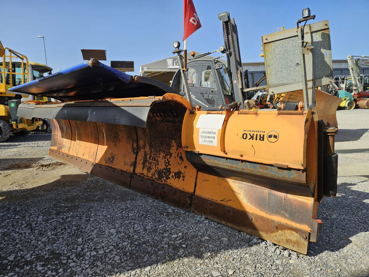 Diversen Front Snow Plow - 4.1/5M - Andere machine: afbeelding 1 Diversen Front Snow Plow - 4.1/5M - Andere machine: afbeelding 1