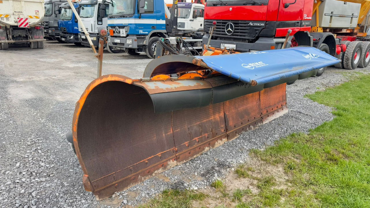 Diversen Front Snow Plow - 4.1M - Andere machine: afbeelding 3 Diversen Front Snow Plow - 4.1M - Andere machine: afbeelding 3