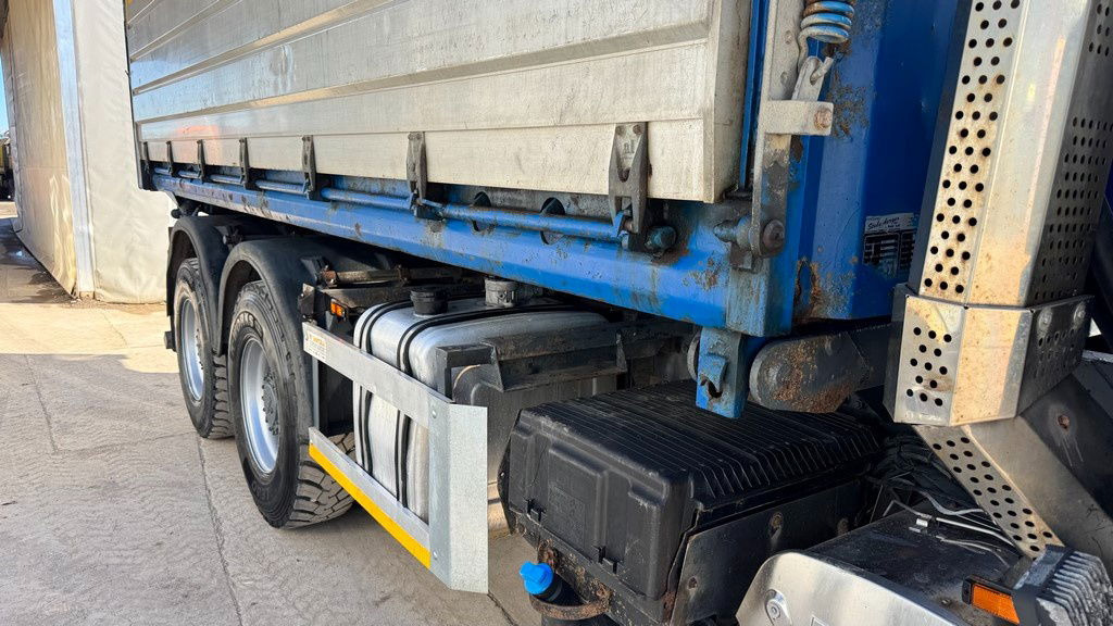 DAF CF 85.410 6x4 tipper - retarder - Kipper vrachtwagen: afbeelding 4 DAF CF 85.410 6x4 tipper - retarder - Kipper vrachtwagen: afbeelding 4