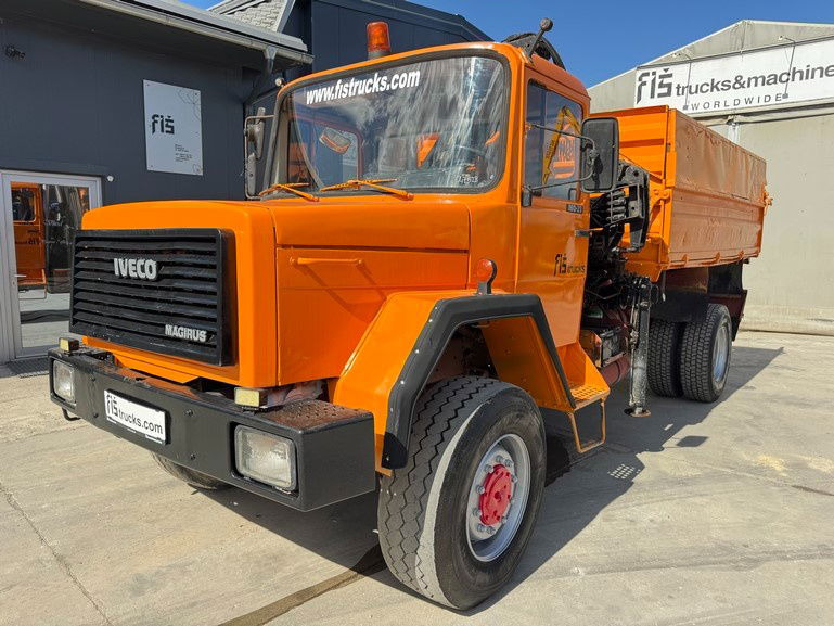 Iveco 160-23 4x4 tipper - crane 9m - Kipper vrachtwagen: afbeelding 1 Iveco 160-23 4x4 tipper - crane 9m - Kipper vrachtwagen: afbeelding 1
