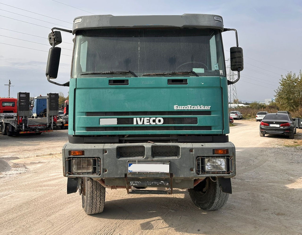 Iveco Eurotrakker 260E35W 6x6 mixer - 7m3 - Betonmixer: afbeelding 2 Iveco Eurotrakker 260E35W 6x6 mixer - 7m3 - Betonmixer: afbeelding 2