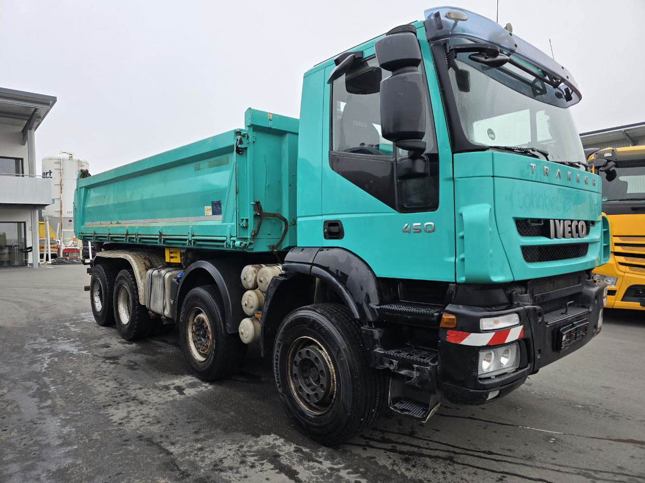 Iveco Trakker AD340T45 8x4 bordmatic tipper - retarder - Kipper vrachtwagen: afbeelding 4 Iveco Trakker AD340T45 8x4 bordmatic tipper - retarder - Kipper vrachtwagen: afbeelding 4