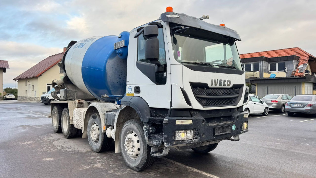 Iveco Trakker AD340TB45 8x4 mixer 10m3 - Betonmixer: afbeelding 3 Iveco Trakker AD340TB45 8x4 mixer 10m3 - Betonmixer: afbeelding 3
