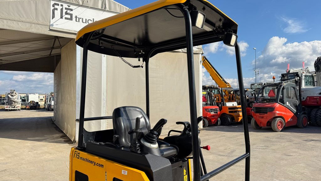 JCB 16C-1 - 2021 Year - 1105 Working Hours - Minigraafmachine: afbeelding 5 JCB 16C-1 - 2021 Year - 1105 Working Hours - Minigraafmachine: afbeelding 5