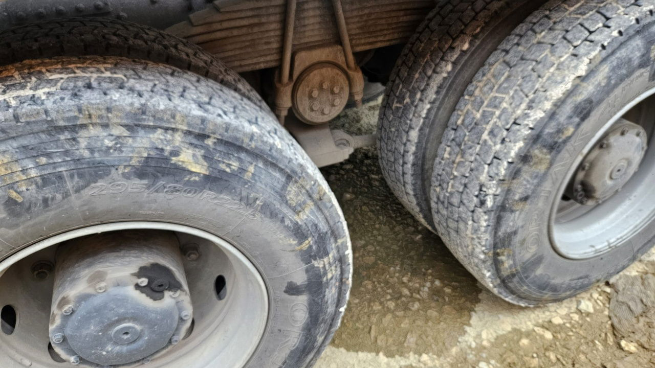 MAN FE 410A 6x4 mixer - 7m3 - euro 3 - Betonmixer: afbeelding 4 MAN FE 410A 6x4 mixer - 7m3 - euro 3 - Betonmixer: afbeelding 4