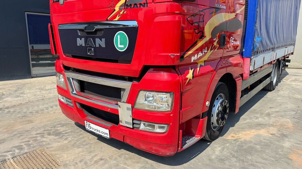 MAN TGX 26.440 6x2 box truck - retarder - lifting+steering axle - Bakwagen: afbeelding 2 MAN TGX 26.440 6x2 box truck - retarder - lifting+steering axle - Bakwagen: afbeelding 2
