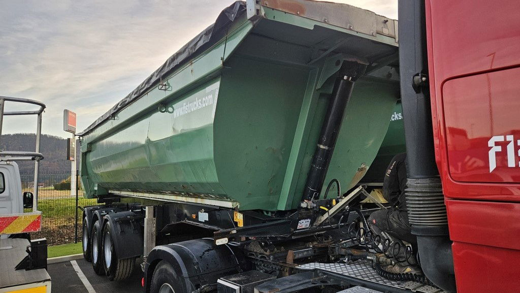 Meiller Kisa 3 - 3-Axle Tipper Trailer - hydr. back - Kipper oplegger: afbeelding 4 Meiller Kisa 3 - 3-Axle Tipper Trailer - hydr. back - Kipper oplegger: afbeelding 4