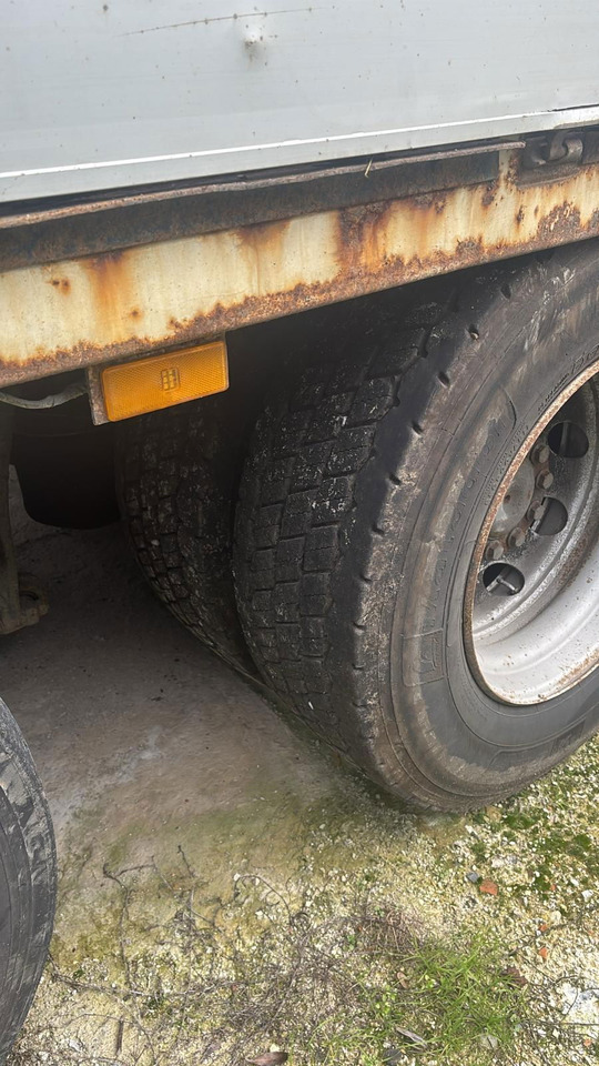 Mercedes-Benz Actros 2536 L 6x2 stake body - lifting axle - Vrachtwagen met open laadbak: afbeelding 5 Mercedes-Benz Actros 2536 L 6x2 stake body - lifting axle - Vrachtwagen met open laadbak: afbeelding 5