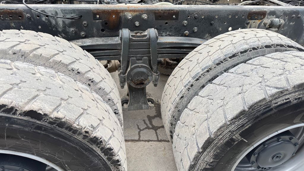 Chassis vrachtwagen Mercedes-Benz Actros 2631 6x4 chassis - spring: afbeelding 14
