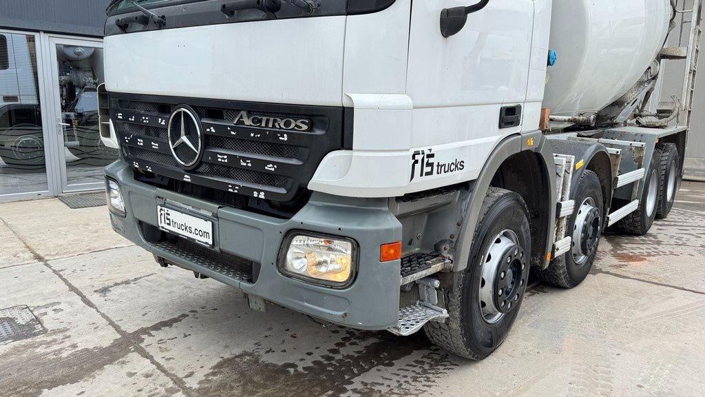 Mercedes-Benz Actros 3241 8x4 mixer 9m3 - Betonmixer: afbeelding 2 Mercedes-Benz Actros 3241 8x4 mixer 9m3 - Betonmixer: afbeelding 2