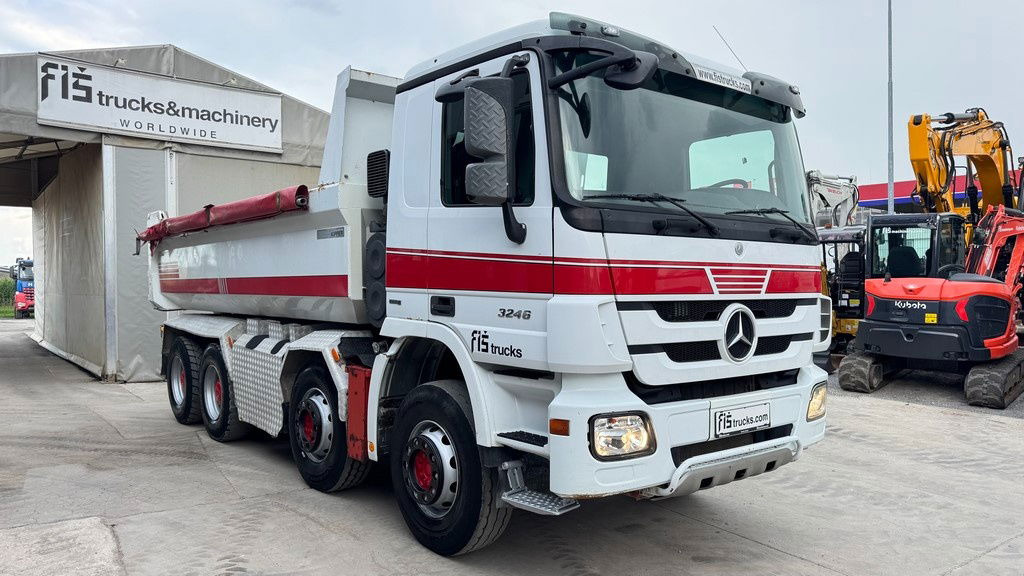 Mercedes-Benz Actros 3246 8X4 mulda tipper - retarder - hydr. back door - Kipper vrachtwagen: afbeelding 4 Mercedes-Benz Actros 3246 8X4 mulda tipper - retarder - hydr. back door - Kipper vrachtwagen: afbeelding 4