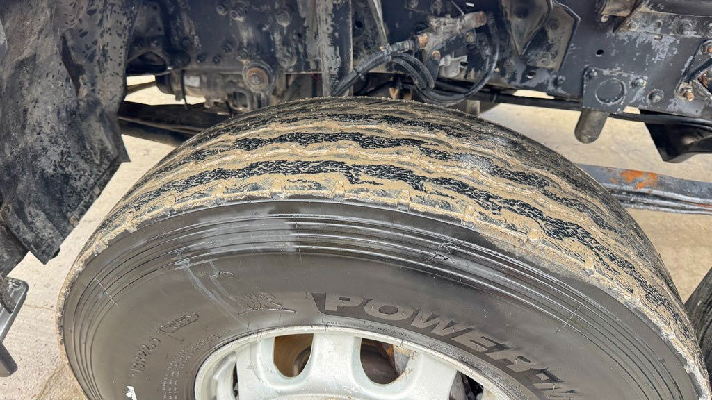 Chassis vrachtwagen Mercedes-Benz Actros 3331 B 6x4 chassis - big axle: afbeelding 7 Chassis vrachtwagen Mercedes-Benz Actros 3331 B 6x4 chassis - big axle: afbeelding 7