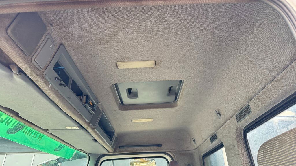 Chassis vrachtwagen Mercedes-Benz Actros 3331 B 6x4 chassis - big axle: afbeelding 30 Chassis vrachtwagen Mercedes-Benz Actros 3331 B 6x4 chassis - big axle: afbeelding 30