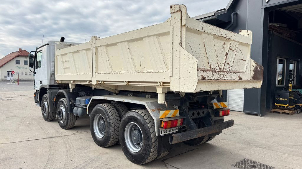 Mercedes-Benz Actros 4144 K 8x4 3 sided tipper - 1st owner - Kipper vrachtwagen: afbeelding 5 Mercedes-Benz Actros 4144 K 8x4 3 sided tipper - 1st owner - Kipper vrachtwagen: afbeelding 5