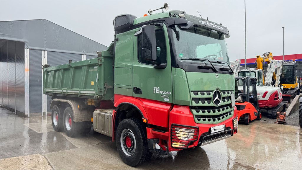 Mercedes-Benz Arocs 2651 6X4 meiller bordmatic tipper - Kipper vrachtwagen: afbeelding 3 Mercedes-Benz Arocs 2651 6X4 meiller bordmatic tipper - Kipper vrachtwagen: afbeelding 3