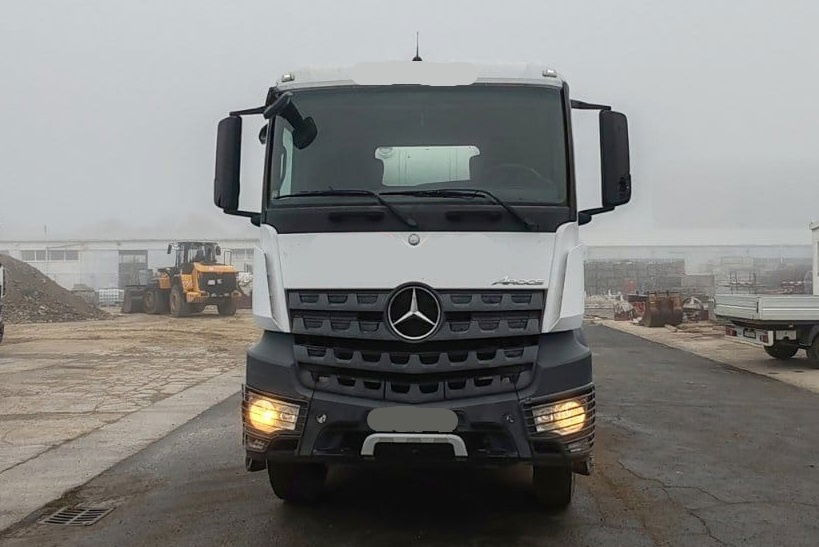 Mercedes-Benz Arocs 3240 8x4 9m3- 1.st owner - Betonmixer: afbeelding 3 Mercedes-Benz Arocs 3240 8x4 9m3- 1.st owner - Betonmixer: afbeelding 3
