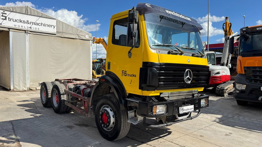 Mercedes-Benz SK 2627 6x4 chassis - V6 - full spring - Chassis vrachtwagen: afbeelding 3 Mercedes-Benz SK 2627 6x4 chassis - V6 - full spring - Chassis vrachtwagen: afbeelding 3