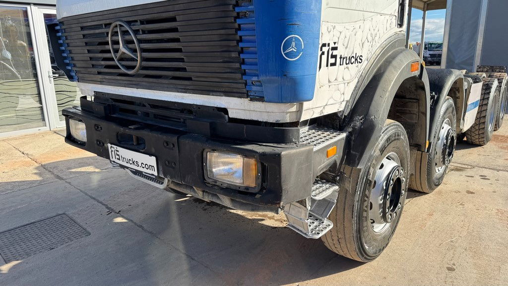 Mercedes-Benz SK 3234 8x4 chassis - Chassis vrachtwagen: afbeelding 2 Mercedes-Benz SK 3234 8x4 chassis - Chassis vrachtwagen: afbeelding 2