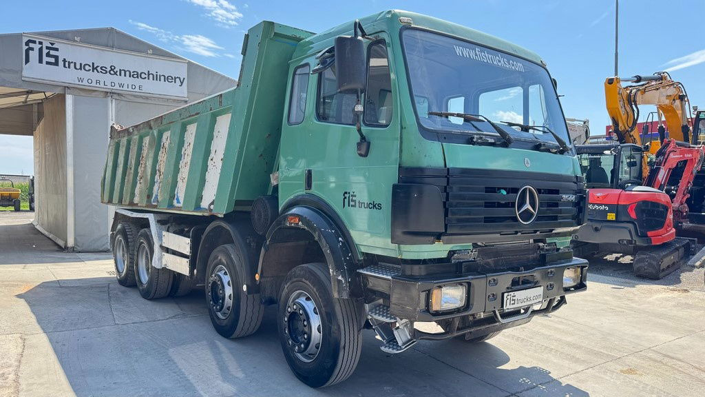 Mercedes-Benz SK 3235 8X4 tipper - V8 - Kipper vrachtwagen: afbeelding 3 Mercedes-Benz SK 3235 8X4 tipper - V8 - Kipper vrachtwagen: afbeelding 3